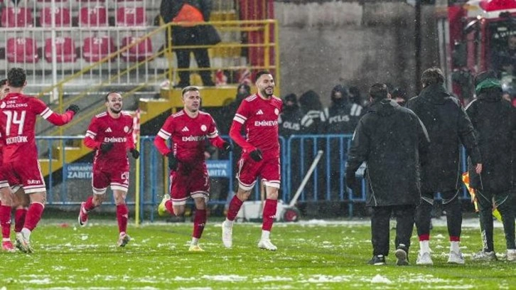 1. Lig'de alt sıralar karıştı: K&uuml;me d&uuml;şme hattındaki takım 5-0 kazandı