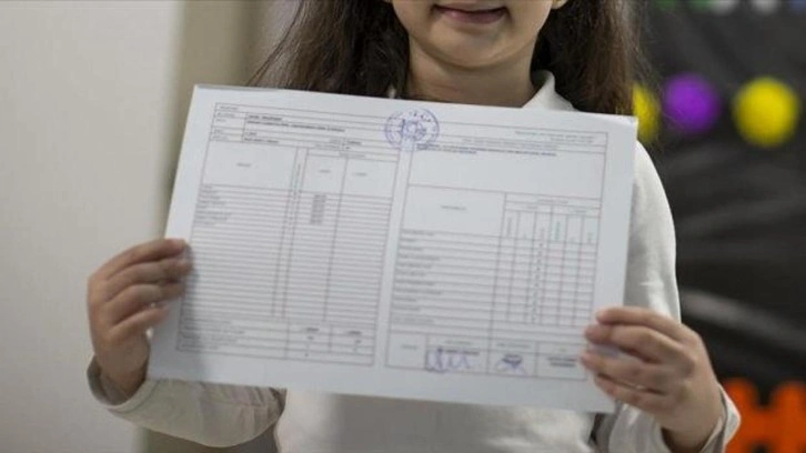 2026'da yeni karne modeli! Karneyle birlikte gelişim raporu d&ouml;nemi başlıyor