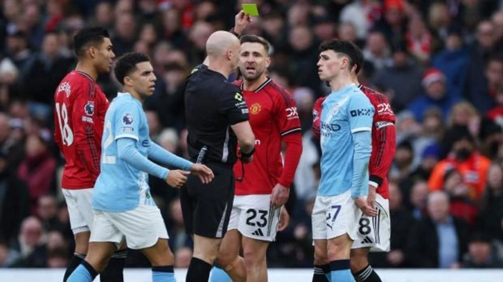 3 gol VAR'dan d&ouml;nd&uuml;! Manchester derbisinde tarihi s&uuml;rpriz