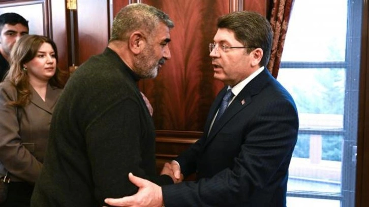 Adalet Bakanı Tun&ccedil;, Rojin Kabaiş'in ailesiyle g&ouml;r&uuml;şt&uuml;