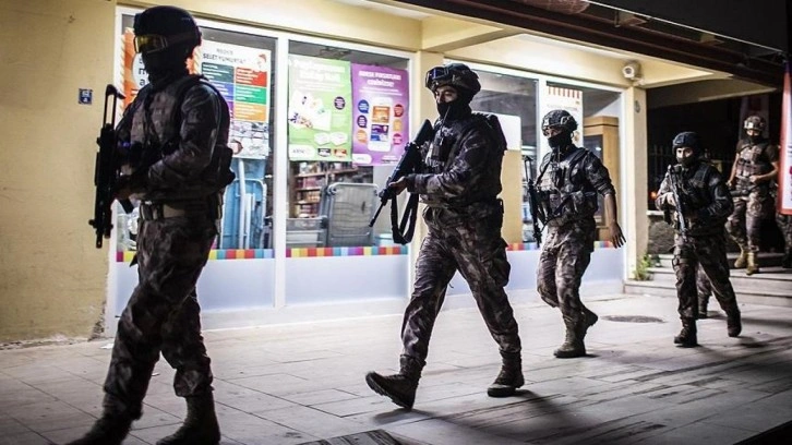 Adana'da ele geçirildi: Tam 1 milyon 650 bin adet