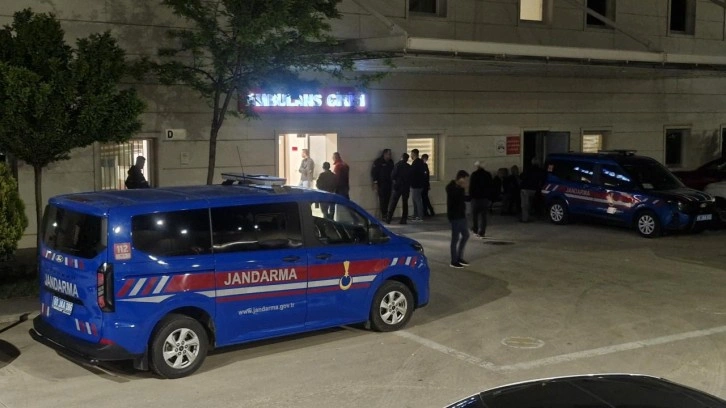 Ağabey dehşeti: Yengesini öldürdü, kardeşini yaraladı!