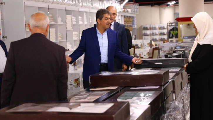 ‘Aile Yılı’na anlamlı katkı: Esenler'de nikah ücreti kaldırıldı!