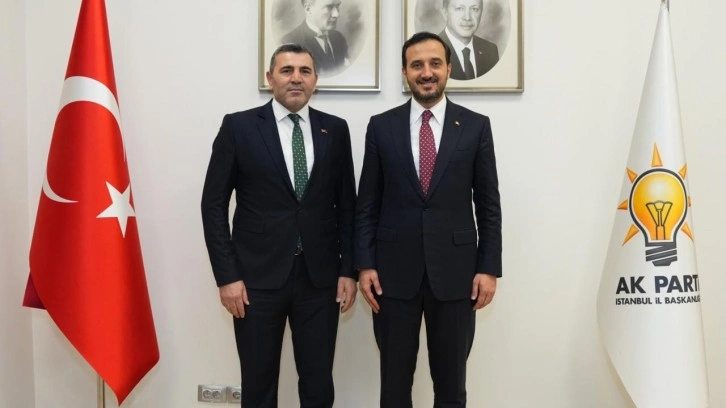 AK Parti B&uuml;y&uuml;k&ccedil;ekmece'de bayrak değişimi! İl&ccedil;e başkanı değişti