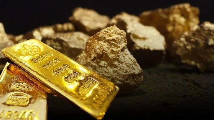 Altının onsu rekor yenileyerek 4 bin 500 dolar eşiğini aştı