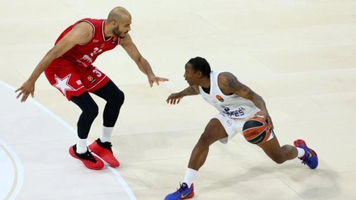 Anadolu Efes, Milano'da yıkıldı