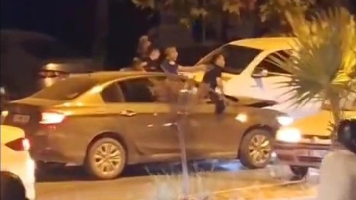 Anne ve babasını darbedip, polisten kaçarken otomobil sürücüsünü rehin aldı