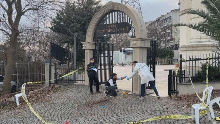 Annesinin cenazesinde kardeşini &ouml;ld&uuml;rd&uuml;!