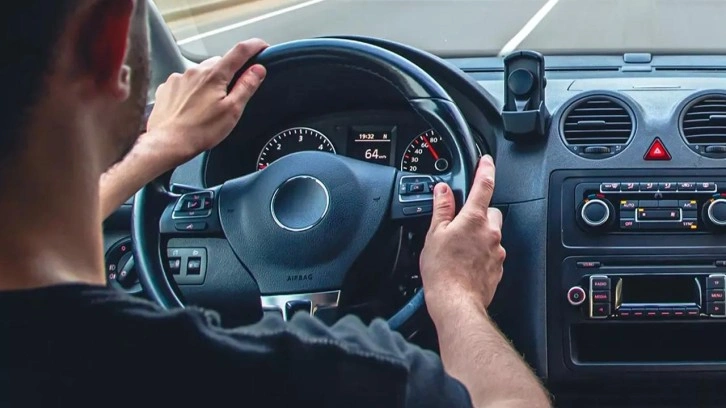 Arabası olan herkes 2026'da ödeyecek! Ücreti 7.530 TL'den başlıyor