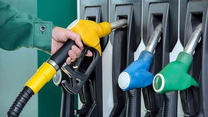 Araç sahipleri dikkat! Motorine zam geliyor