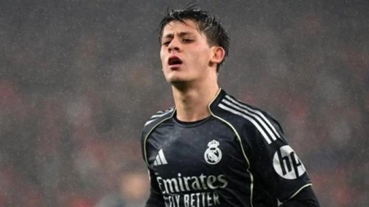 Arda G&uuml;ler, asist yaptığı ma&ccedil;ta oyundan alınınca &ccedil;ılgına d&ouml;nd&uuml;! Arbeloa'ya sert tepki