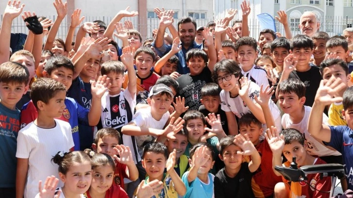 Bağcılar’da çocuklar yaz tatilini spor yaparak geçiriyor