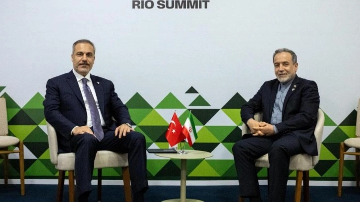 Bakan Fidan, İranlı mevkidaşı Abbas Arakçi ile görüştü