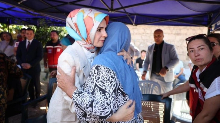 Bakan Göktaş, yangında yaralanan orman işçisini ziyaret etti