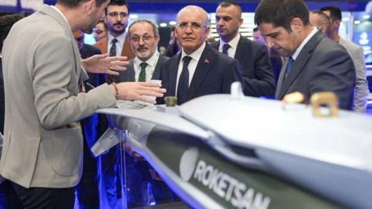 Bakan Şimşek "Yüz milyar dolar değerin üzerinde" diyerek duyurdu! Türkiye arayı kapatıyor