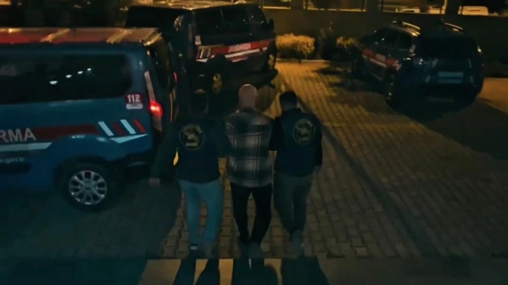 Bakan Yerlikaya: Kırmızı ve yeşil bültenle aranan 2 şahıs yakalandı