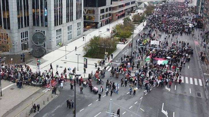 Belçika'da binlerce kişi Gazze'ye destek gösterisi düzenledi