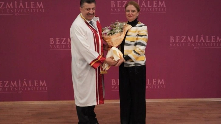 Bezmiâlem Vakıf Üniversitesi’nde rektörlük devir teslim töreni