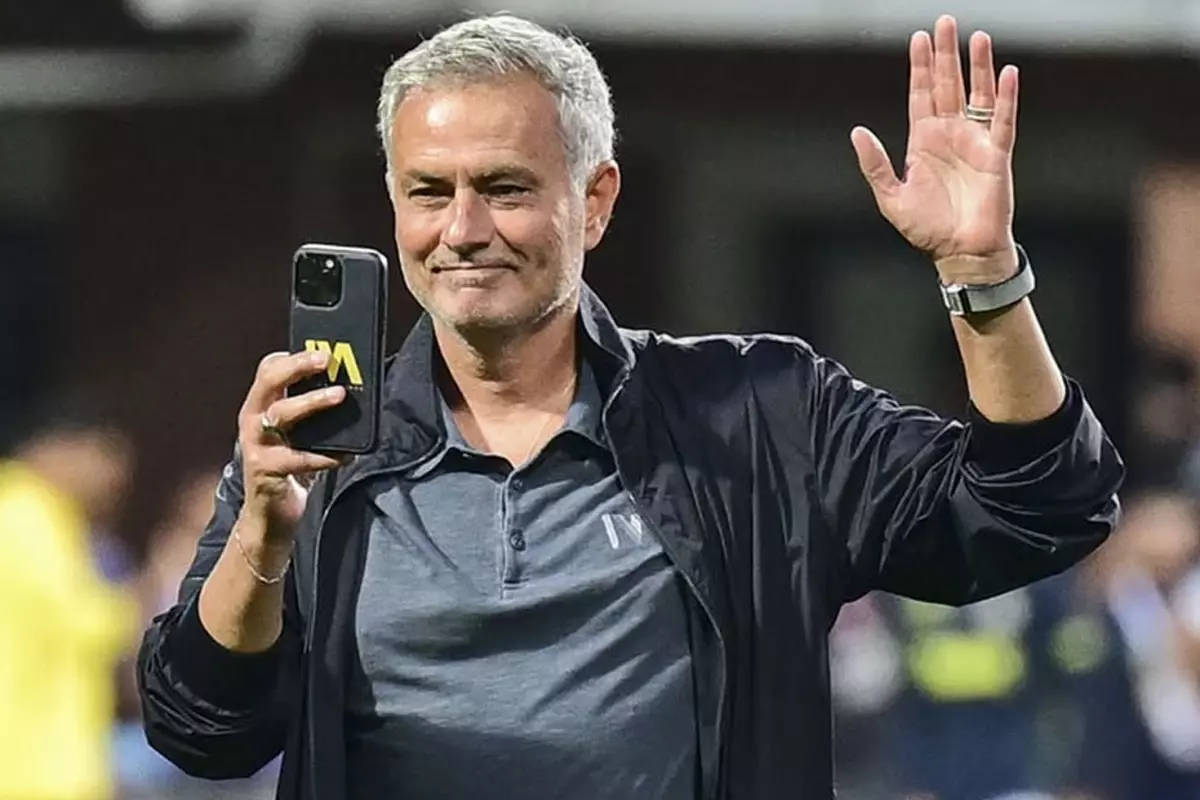 Bomba gerçek ortaya çıktı! Fener taraftarı Mourinho'ya teşekkür ediyor