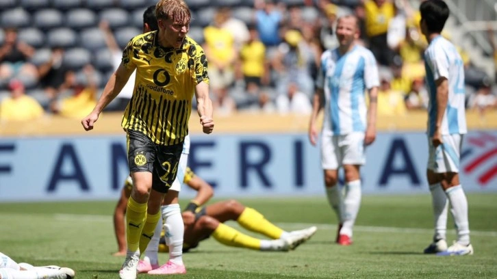Borussia Dortmund gruptan lider çıktı