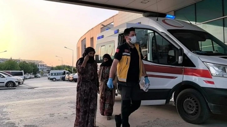 Çadır kentte gıda zehirlenmesi: 40 kişi hastaneye kaldırıldı