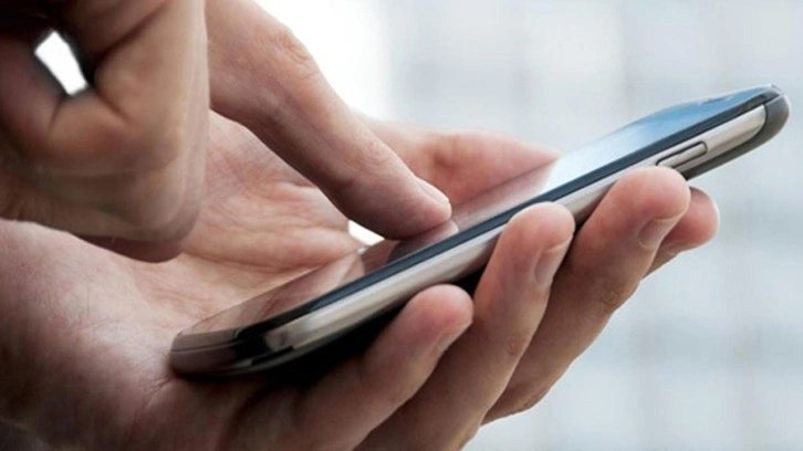 Cep telefonunda bu sinyallerden olanlar yandı! Özel bilgilerinize erişiyorlar