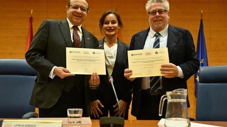 Complutense Üniversitesi'nde
