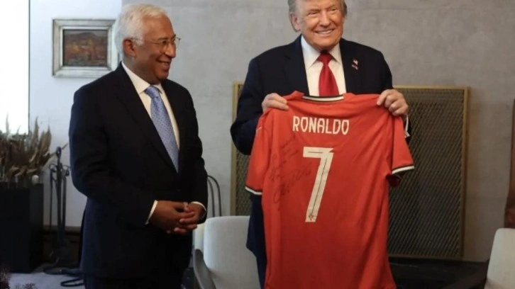 Cristiano Ronaldo'dan Donald Trump'a forma ile mesaj!