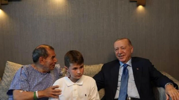 Cumhurbaşkanı Erdoğan'dan Galatasaray Başkanı Dursun Özbek'e ziyaret