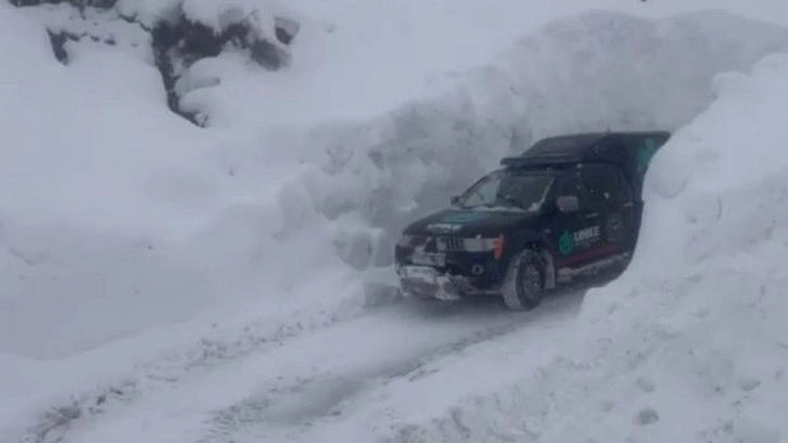 Diyabetli &ccedil;ocuk, kar yağışı ve &ccedil;ığ riskinin bulunduğu k&ouml;yden alınıp hastaneye ulaştırıldı