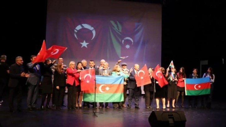 D&uuml;nya Azerbaycanlılar Dayanışma G&uuml;n&uuml; İstanbul&rsquo;da coşkuyla kutlandı