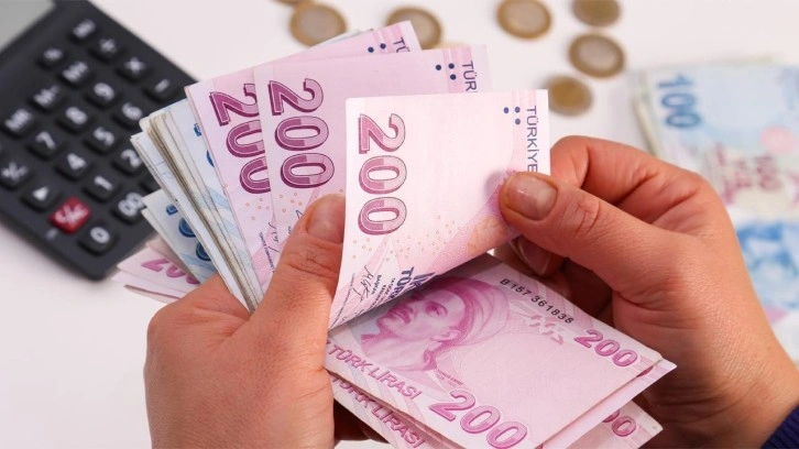 Emeklinin zam hesabı tamam! Ek ödemeye bak, zamlı maaşını gör!