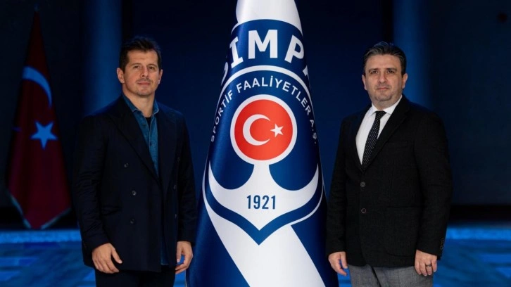 Emre Belözoğlu, Süper Lig'e geri döndü! Yeni takımı şaşırttı