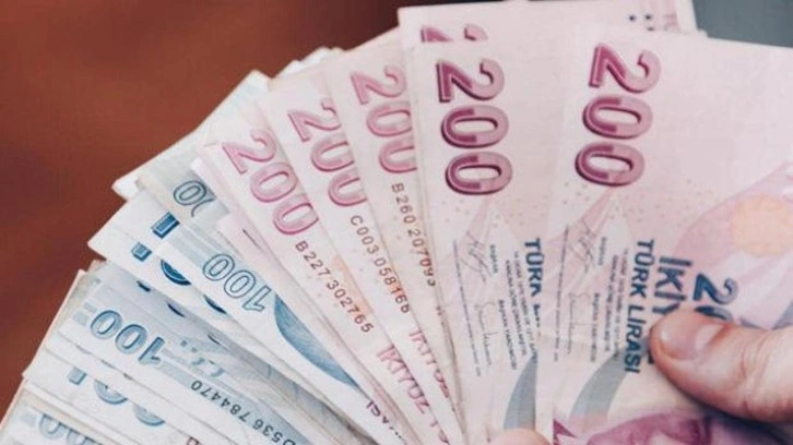 En d&uuml;ş&uuml;k maaş 60 bin TL olacak! Memur ve emekli i&ccedil;in masada 4 form&uuml;l var!