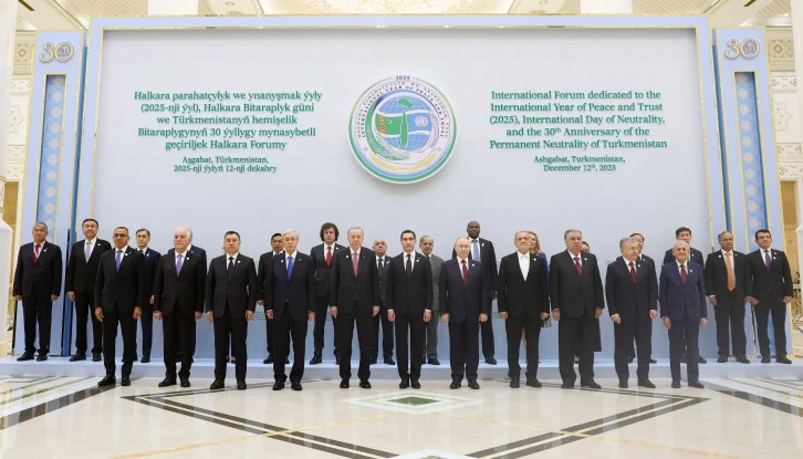 Erdoğan, Putin, Pezeşkiyan, Berdimuhamedov ve Şerif ile sohbet etti