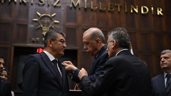 Erdoğan rozetini takmıştı! Ekici ile olan diyaloğa DMM'den açıklama geldi