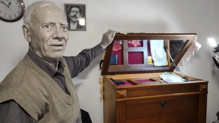 Eşini kaybettikten sonra hayatının şokunu yaşadı: 1 kilo altın sırra kadem bastı!