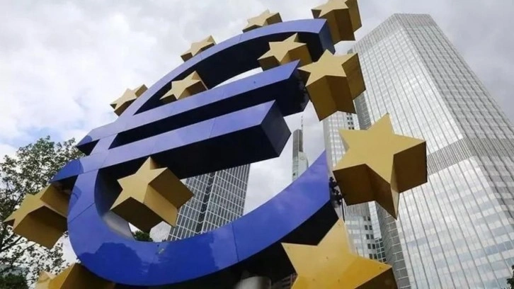 Euro Bölgesi'nde sanayi üretimi yükseldi