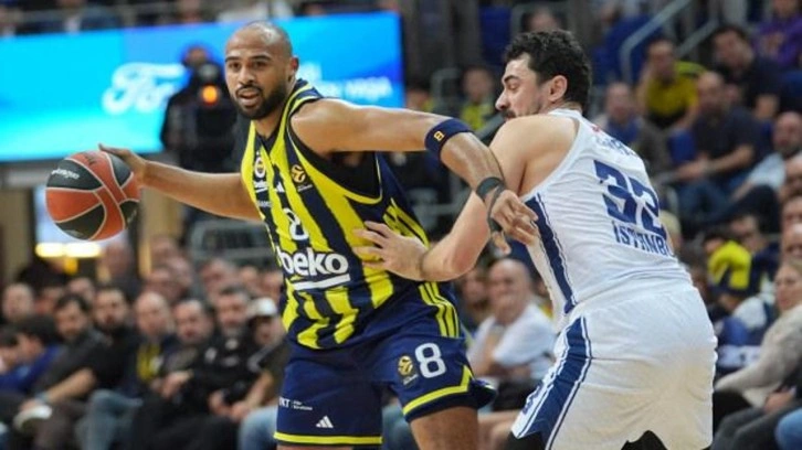 EuroLeague'de T&uuml;rk derbisi! Fenerbah&ccedil;e farklı kazandı