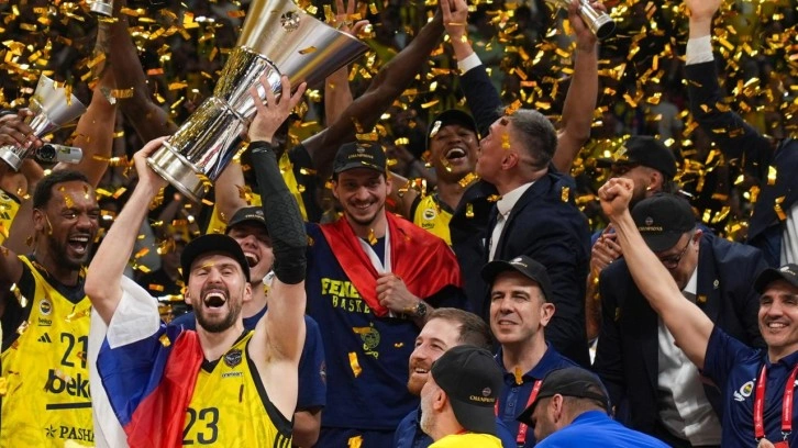 Fenerbahçe'den Galatasaray'a Yenikapı göndermesi