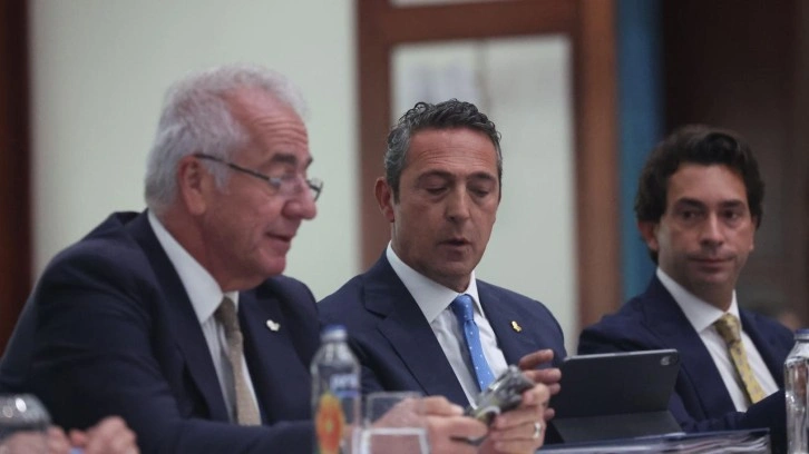 Fenerbahçe yeni güne 'istifa' haberiyle uyandı