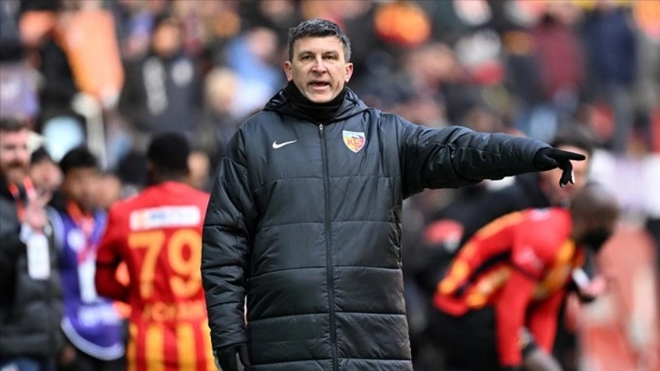 Flaş ayrılık sonrası Süper Lig ekibinden teknik direktör kararı!