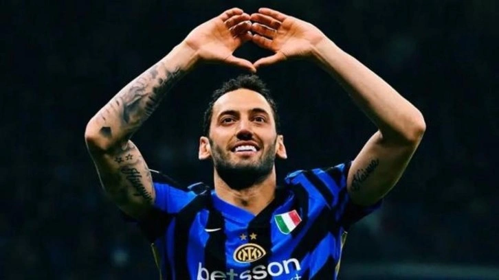 Galatasaray g&ouml;r&uuml;şme ger&ccedil;ekleştirecekti! Hakan &Ccedil;alhanoğlu transferinde r&uuml;zgar tersine d&ouml;nd&uuml;