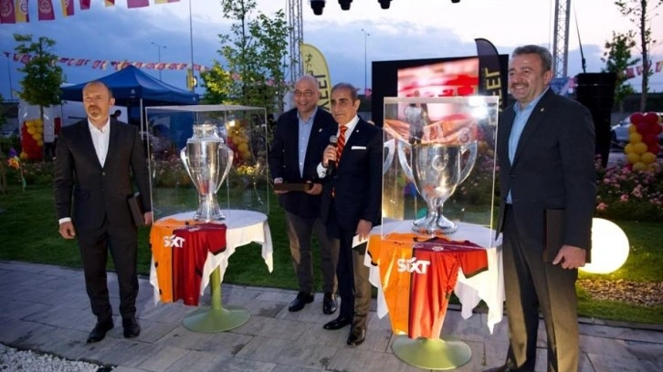 Galatasaray'ın şampiyonluk kupası Romanya'ya gitti