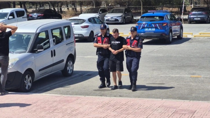 Göçmen kaçakçısı kıskıvrak yakalandı
