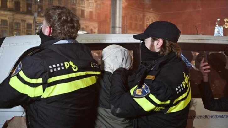 Hollanda'da İran B&uuml;y&uuml;kel&ccedil;iliğine saldırı: 4 g&ouml;zaltı