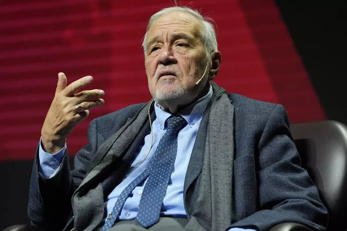 İlber Ortaylı: Sanal medyanın arkasında Alman istihbarat örgütleri var