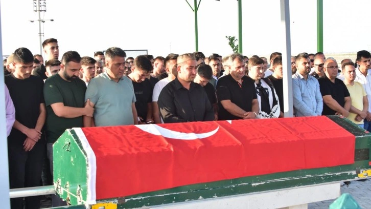 İran'da hayatını kaybeden Türk sporcu Konya'da toprağa verildi