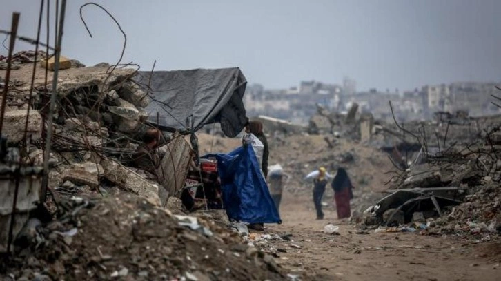 İsrail'den Gazze'de &ccedil;ok sayıda b&ouml;lgeye saldırı