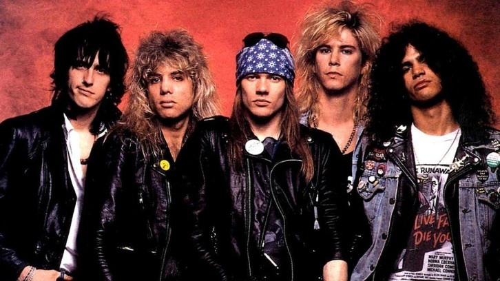 İstanbul'da konser verecekler: Guns N' Roses'dan Ahmet Minguzzi paylaşımı!